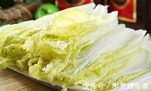买白菜时,选黄叶的好还是绿叶的很多人一直买错了,难怪不好吃