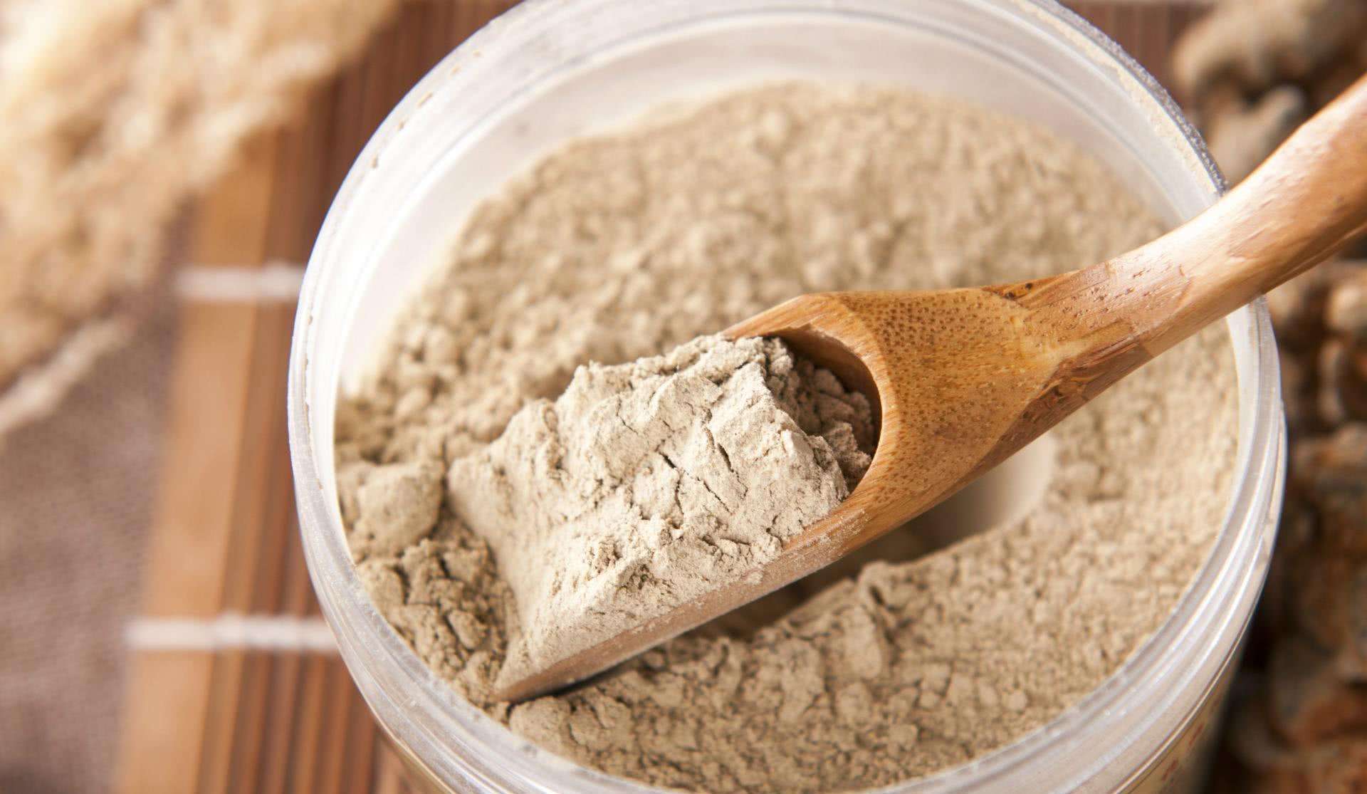 禁忌|每天一勺三七粉泡水喝，中年阿姨险丧命，三七的禁忌，早了解为好