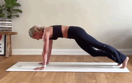 瑜伽|8个瑜伽平板支撑变体，坚持30天，腰腹竟发生如此大的变化