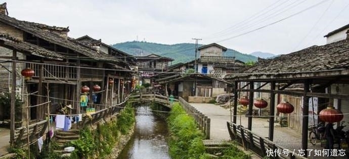 武夷山集山岳、河川风景于一身，奇、秀、美、古兼有！