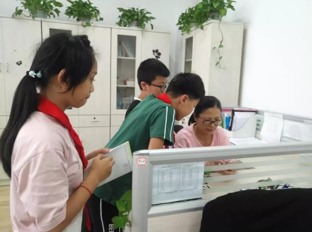 孩子|小学生请假条火了,理由看似真实却很荒唐,却令老师哭笑不得