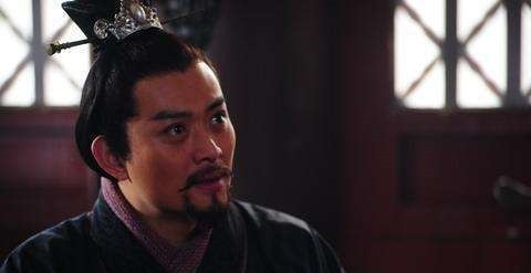 秦明$方腊最后的王牌,手持方天画戟,杀秦明斗关胜,最后死的相当窝囊!