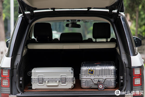 铝框|除了网红爆款 还有默默无闻的“国王”:EAZZ新款铝框登机箱