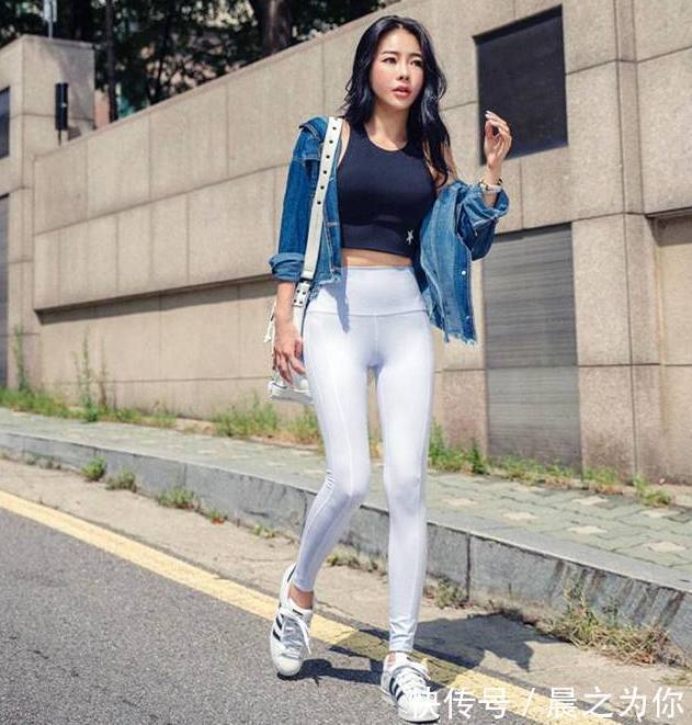 打底裤 时尚潮流的打底裤,轻松修饰女性纤细的身材,尽显优雅女人味!