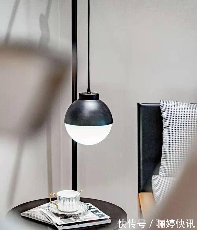 大理石|独身女白领70㎡复式小公寓,两层设计都很迷人,被治愈了!