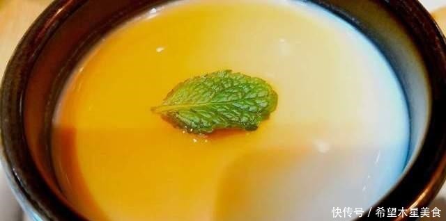 步骤|蒸鸡蛋羹时,要牢记4要点,掌握正确步骤,鸡蛋香软滑嫩无气孔