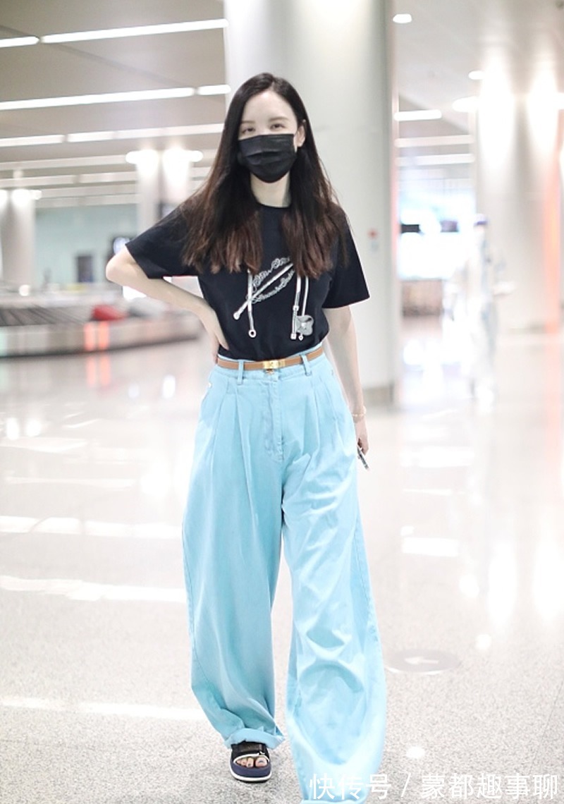 时髦|夏末初秋这么穿牛仔裤,时髦有个性