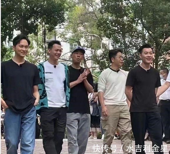 全网蹲《大湾仔的夜》节目嘉宾,哥哥们连宣传费都替节目组省了