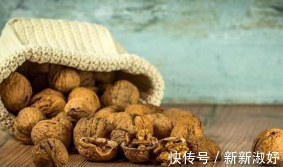 催眠|经常失眠的“福星”,天然“催眠”食物,没事吃点帮你更快入睡!