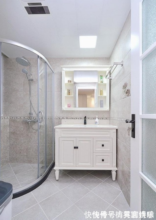 屋主|小户型阳台别浪费，这样设计能储物、能休息，轻松多出几平米