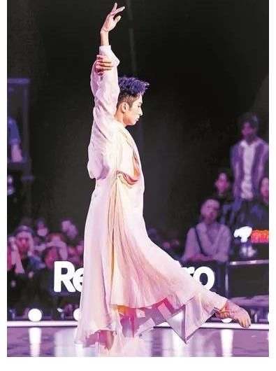 舞蹈風(fēng)暴里的寶藏男舞者