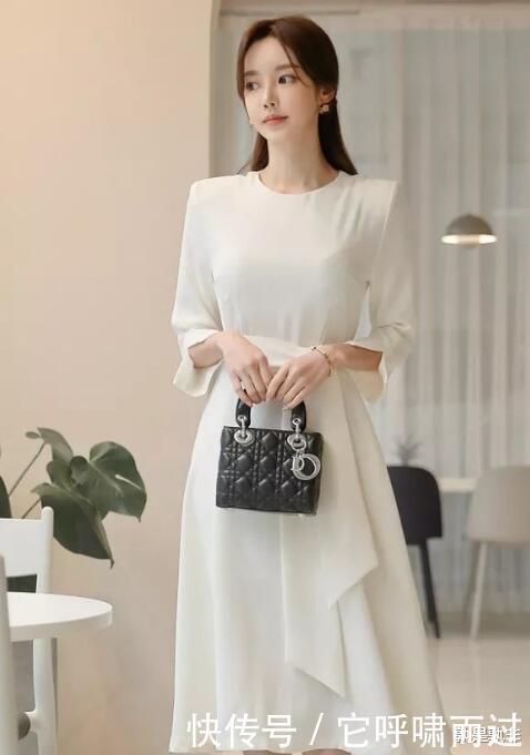 妹子穿搭“真省事”,这气质是多少女孩的理想