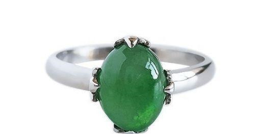 翡翠手镯&翡翠首饰种类多样,女人的一生中,应该拥有哪三种类型!