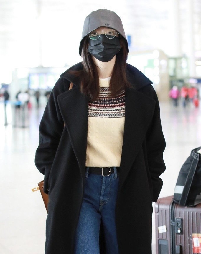 时尚|秋冬季节愁搭配没关系,休闲毛衣get起来,时尚百搭不挑人!