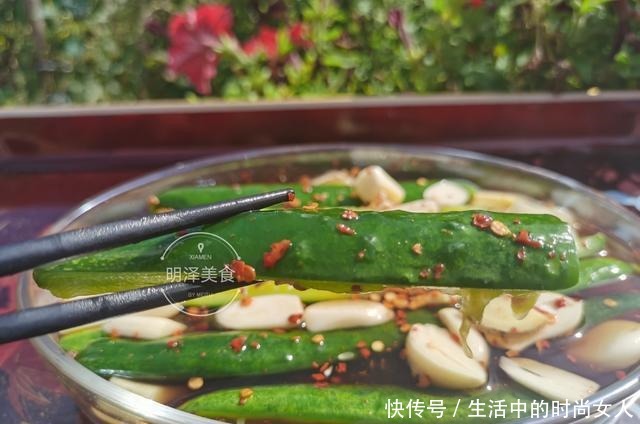旱黄瓜|腌酸辣黄瓜时,用这种醋代替白醋,腌出的黄瓜有果香味,口感特棒