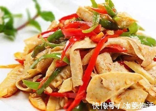 大肚腩|炒青椒时加一宝，三天一盘，疏通血管，大肚腩不见了，皮肤更细腻