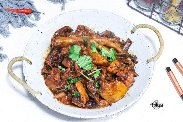 这个菜从年头吃到年尾，一块多钱一斤，吃一个相当于吃10个苹果