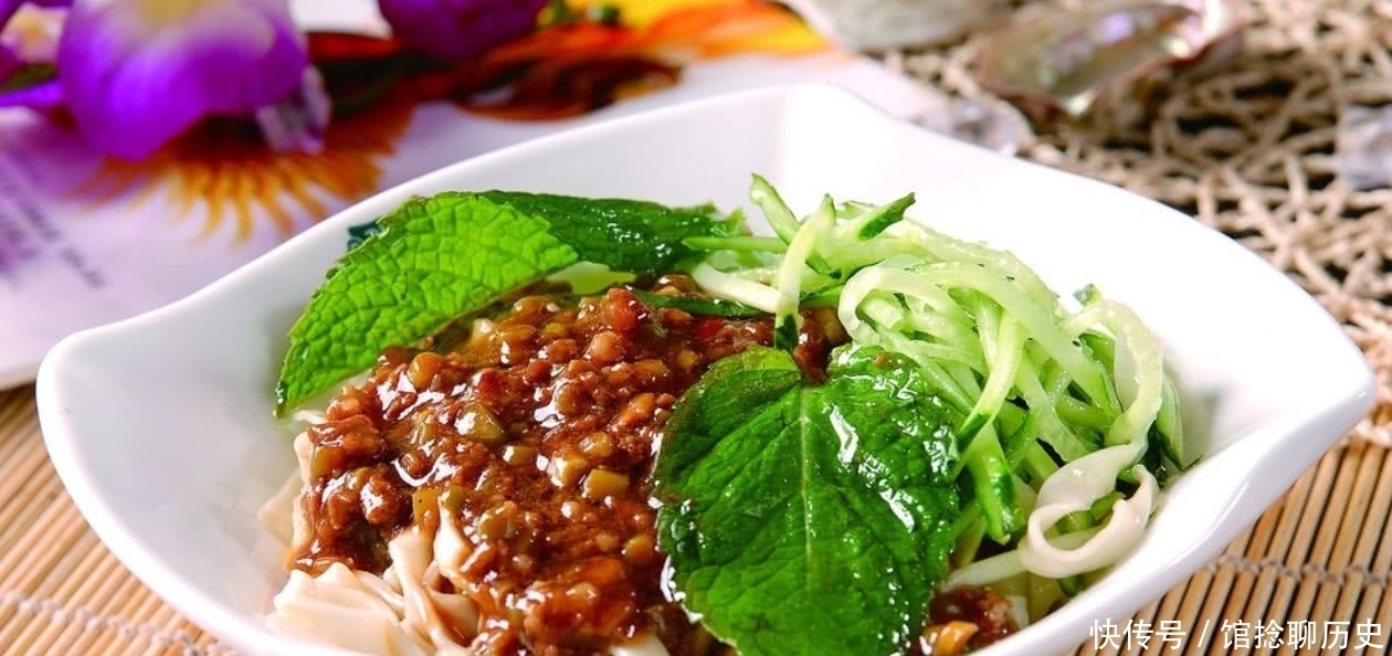 分享3种炸酱面的做法,前2种家喻户晓,第3种很多人没吃过