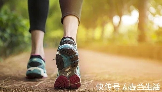 时期|骨质疏松防比治更重要,早预防,避免中年时期“软骨头”