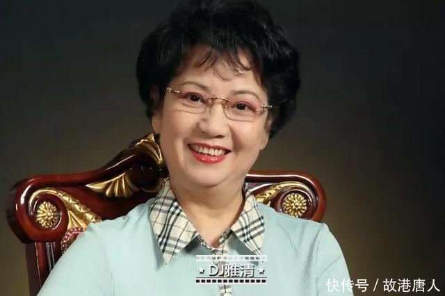 照片$李维康各时期老照片,从小美到老,图7有高玉倩,最后一张全家福