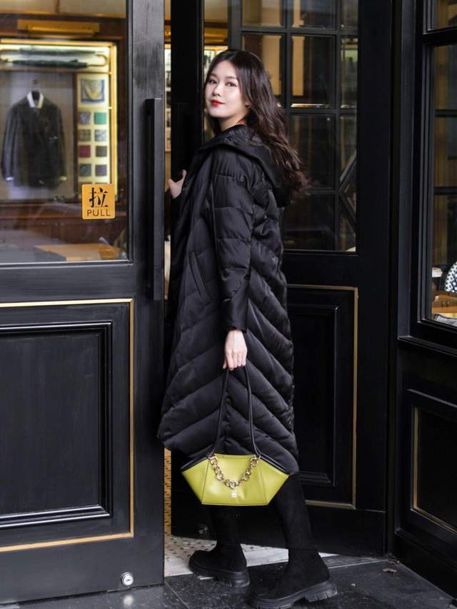 女人味|天冷了,穿“羽绒服”再也不会臃肿,还很温暖,学这些技巧就够了