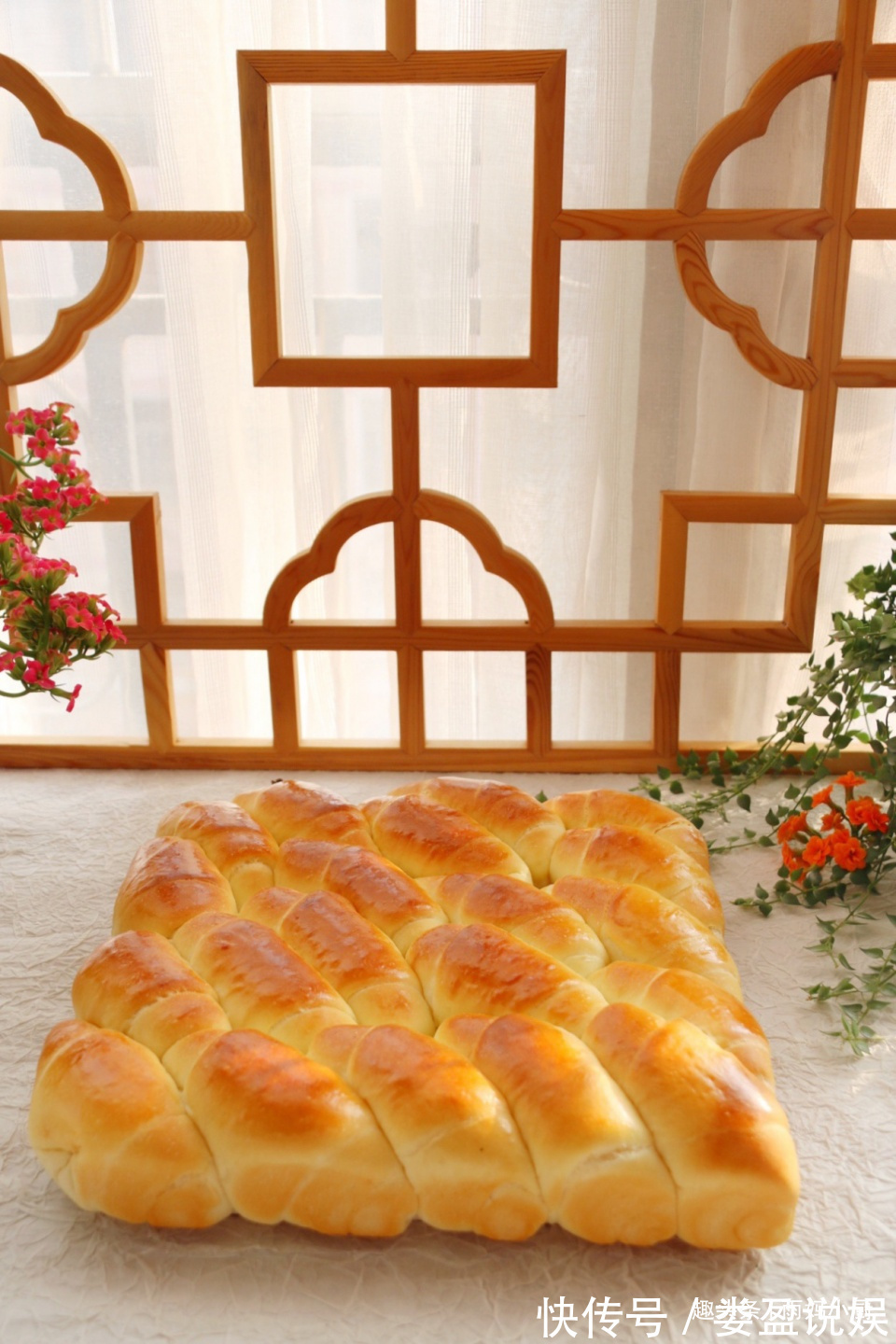 奶香美味的牛角面包，无需手套膜简单容易做，比包子馒头还省事