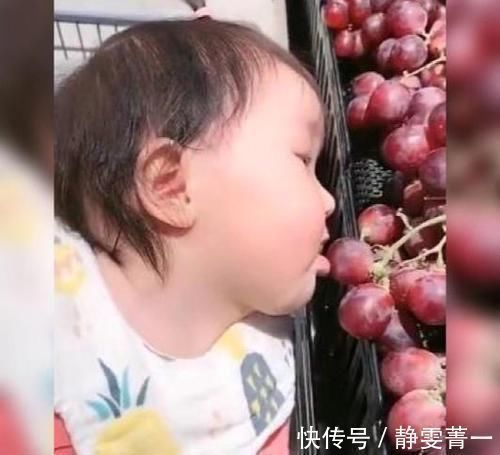 价签|具有“吃货潜质”的萌娃因逛超市的这个举动走红,网友:快给娃买