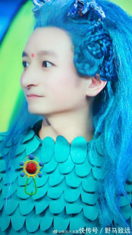 《快本》五位主持人用宝宝滤镜,何炅成熟,吴昕漂亮,海涛最可爱