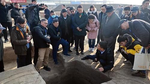  调研|国内众多顶尖考古专家齐聚淮阳时庄遗址现场调研及学术研讨