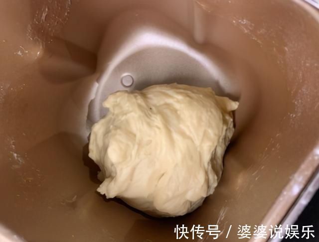 猪油|烧饼的家常做法,少油少盐,皮酥内软且层多,第二天吃也不硬