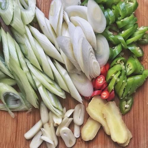 下馆子|五花肉这样做,再也没有机会下馆子了