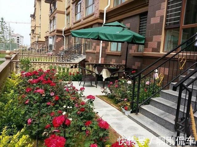 表姐|谁说1楼不好卖?售楼表姐光靠卖这层楼就挣了套房!后悔没早知道