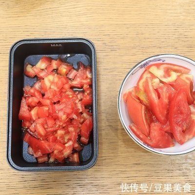 轻脂|#夏日开胃餐# 一人食轻脂早餐?全麦鸡蛋煎饼&amp;番茄大虾汤