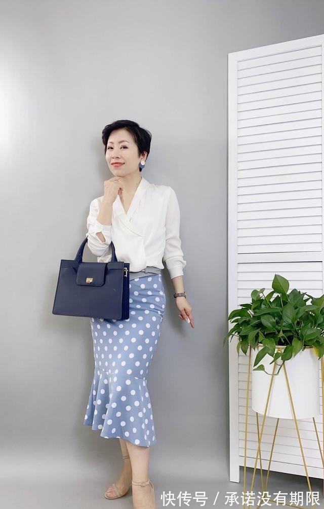 托特包@夏季的包包,这样背最好看!夏季的包包,这样背最好看!