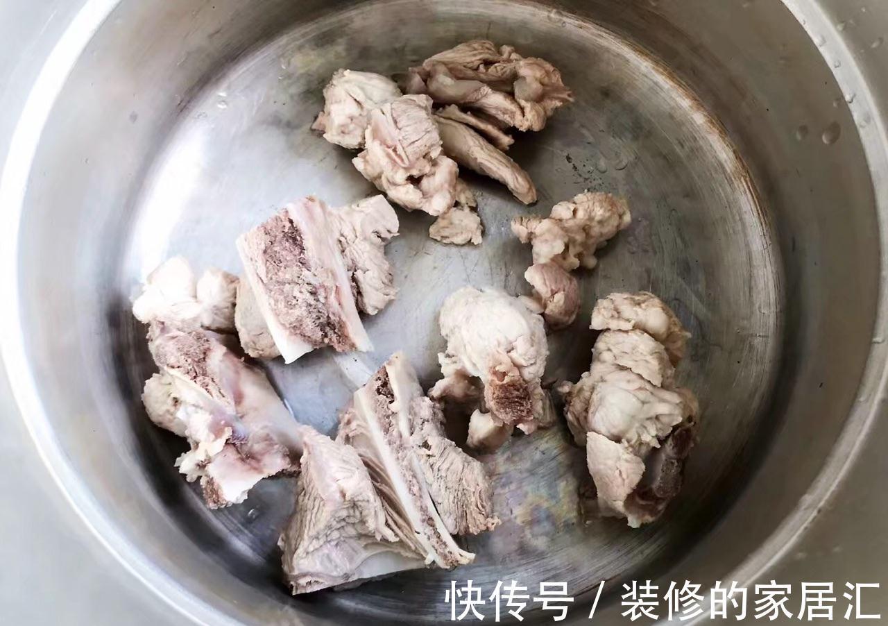 秋季养生多喝虫草花排骨汤，滋补身体，清淡滋润味道很不错