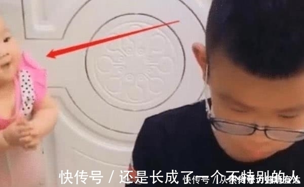 宝宝|舅舅带娃太偷懒,为打游戏想出妙招“封印”外甥女,真是带娃鬼才