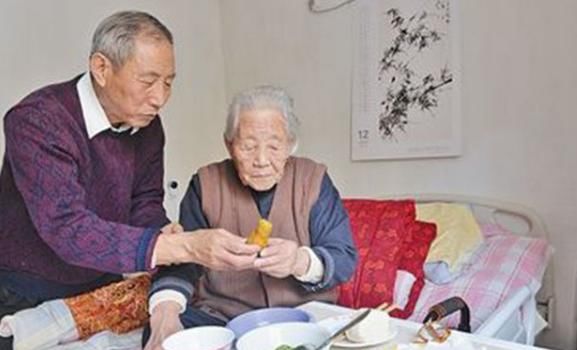  晚上|长寿老人晚上不吃3类食物，会严重威胁健康，多数人却无法分离！