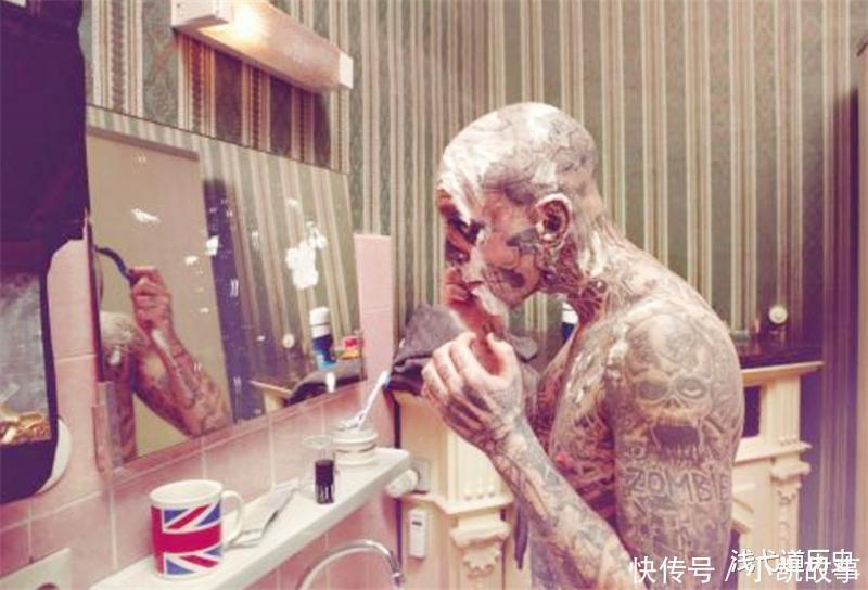 何为艺术他花2亿将“人骨”纹满身体,走红后却选择离开了人世