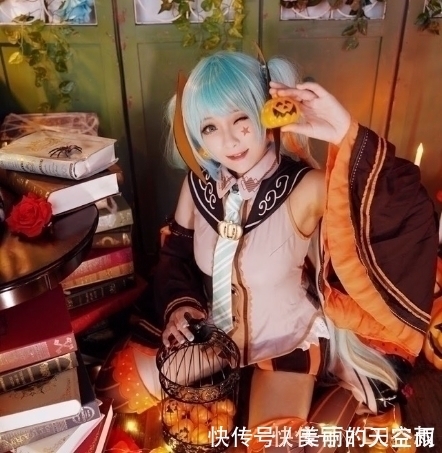 初中生cos|初中生cos初音未来，结果却被“鞋子”抢镜，有钱人都这么穿