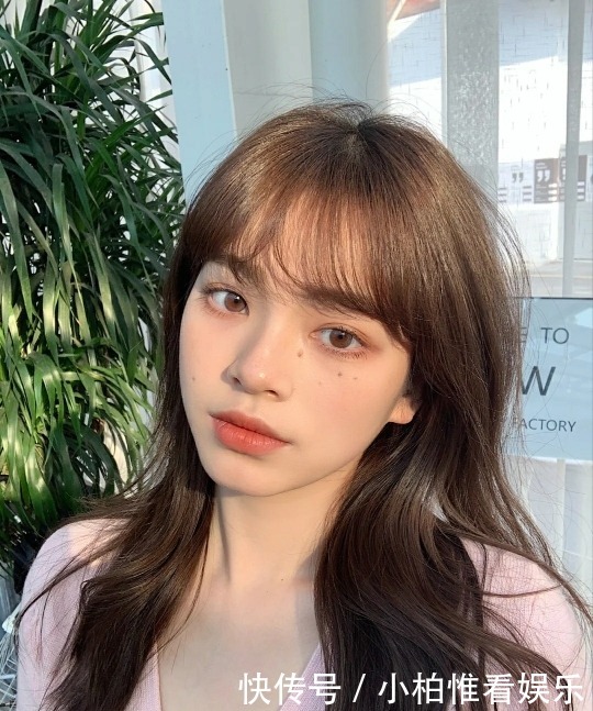 嘴唇|唯美的口红色号,奶茶色温柔甜美适合素颜,价格亲民且时尚好用!