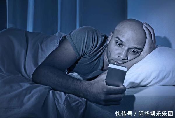 长寿的人,晚上不会做四件事,若你一个不占,你也或将长寿