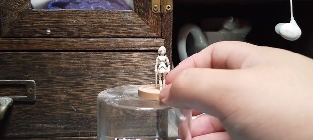 拉姆雷姆|手办界最小手办?用粉笔制成,比指甲盖还小,关节能自由转动!