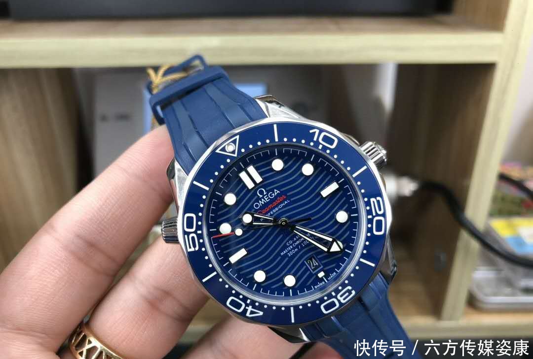 三四十岁戴不起劳力士绿水鬼？还戴不起欧米茄海马吗