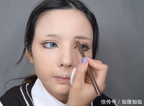 戚薇|初中生仿妆“孙尚香”,开始勇气可嘉,成品一出一秒变“颜粉”