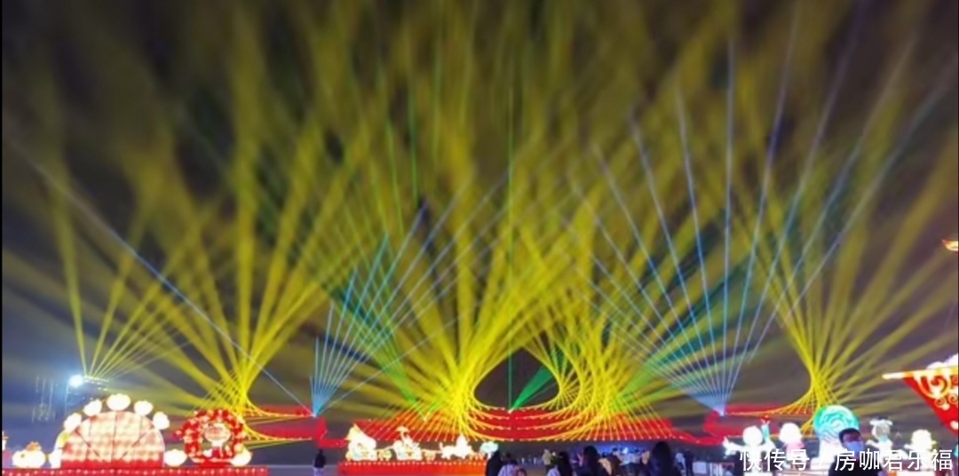 中年|大年初六!西安大明宫很热闹,现场人山人海排队参观!