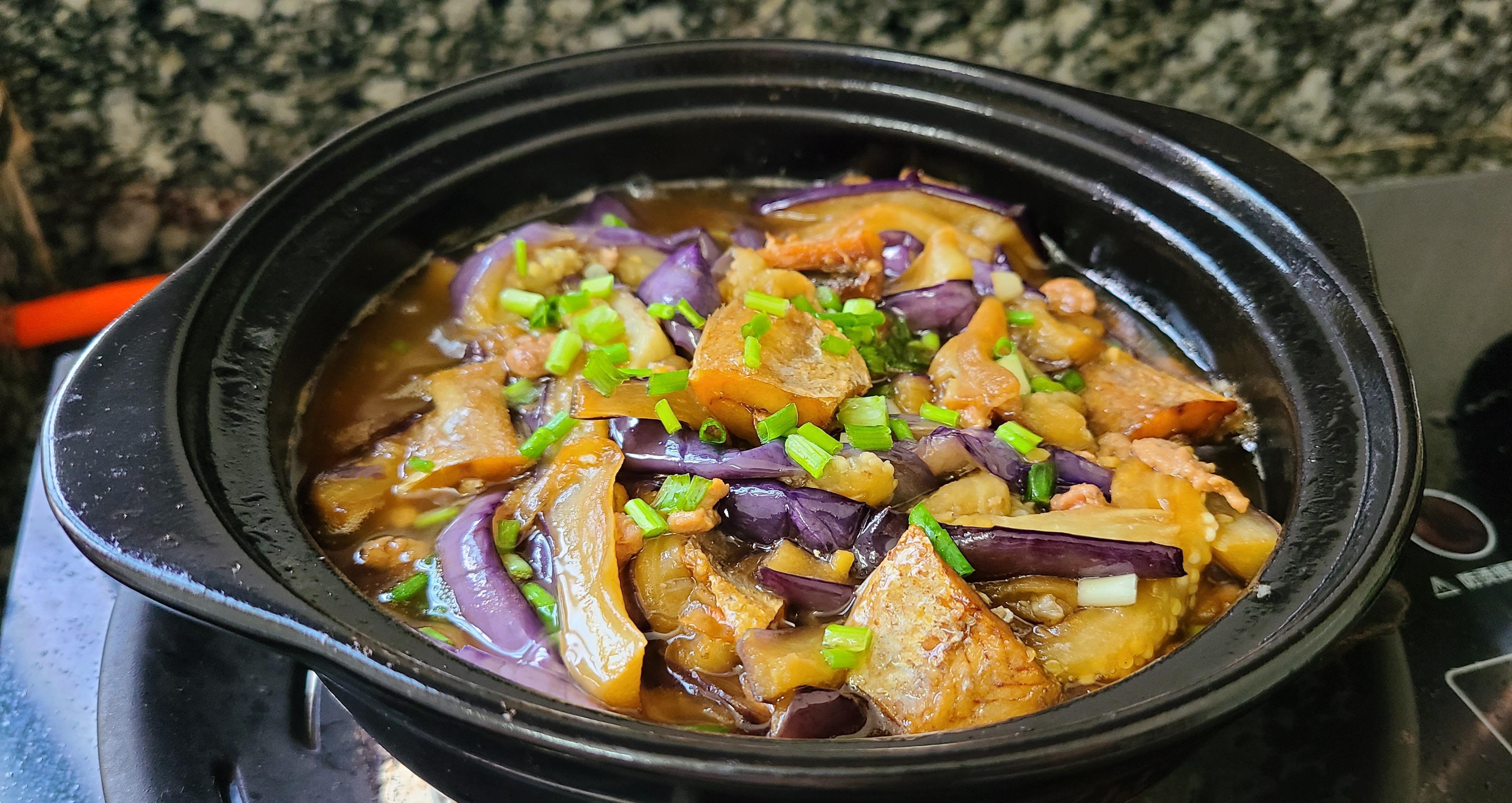 咸鱼茄子煲，广东人爱吃的下饭菜，咸香美味，每次做都很好吃