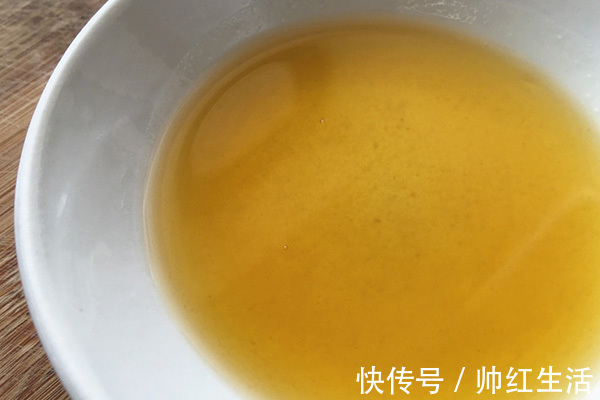 油壶|炒菜的一个常见习惯,正慢慢摧毁人的血管!记得提醒家人