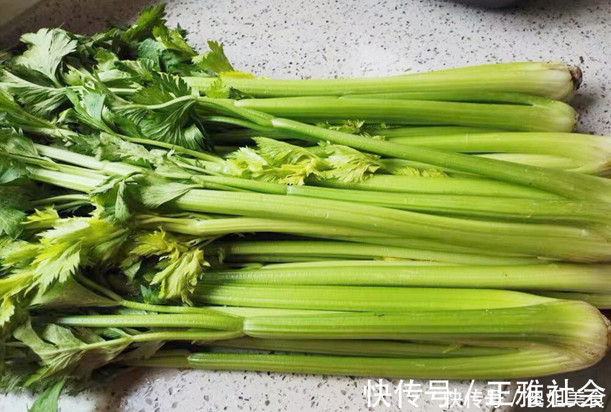 用它包饺子，比白菜韭菜鲜，再贵也要吃，我家一周吃4次，太香了