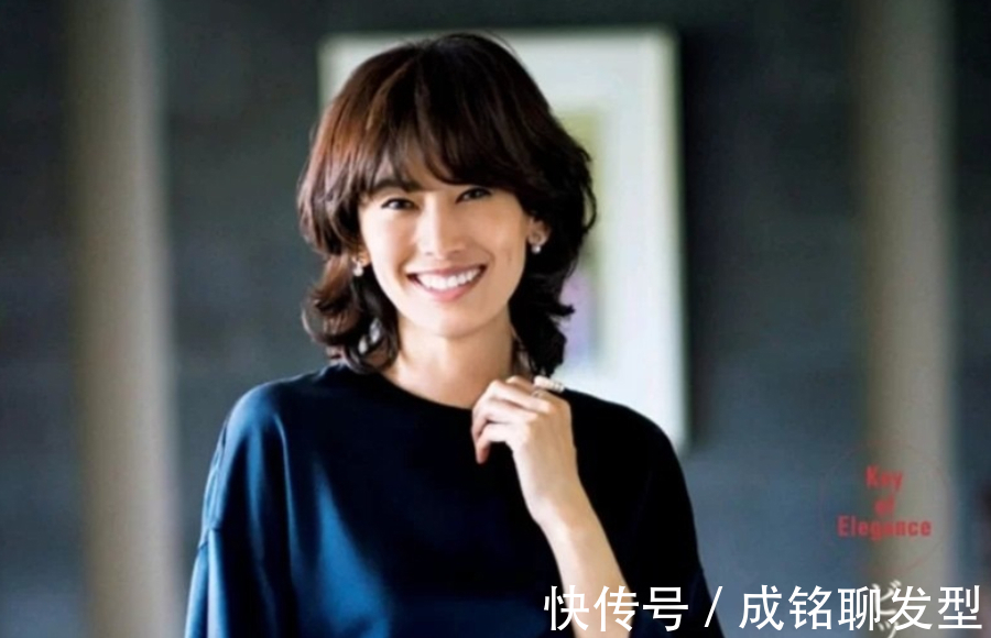 齐肩|建议中年女人,尽量少烫这5种“卷发”,老气没气质还拉低档次