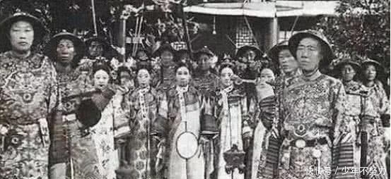 慈禧太后|慈禧一生只作了一首诗,最后一句无人不知,如今人人都挂在嘴边!